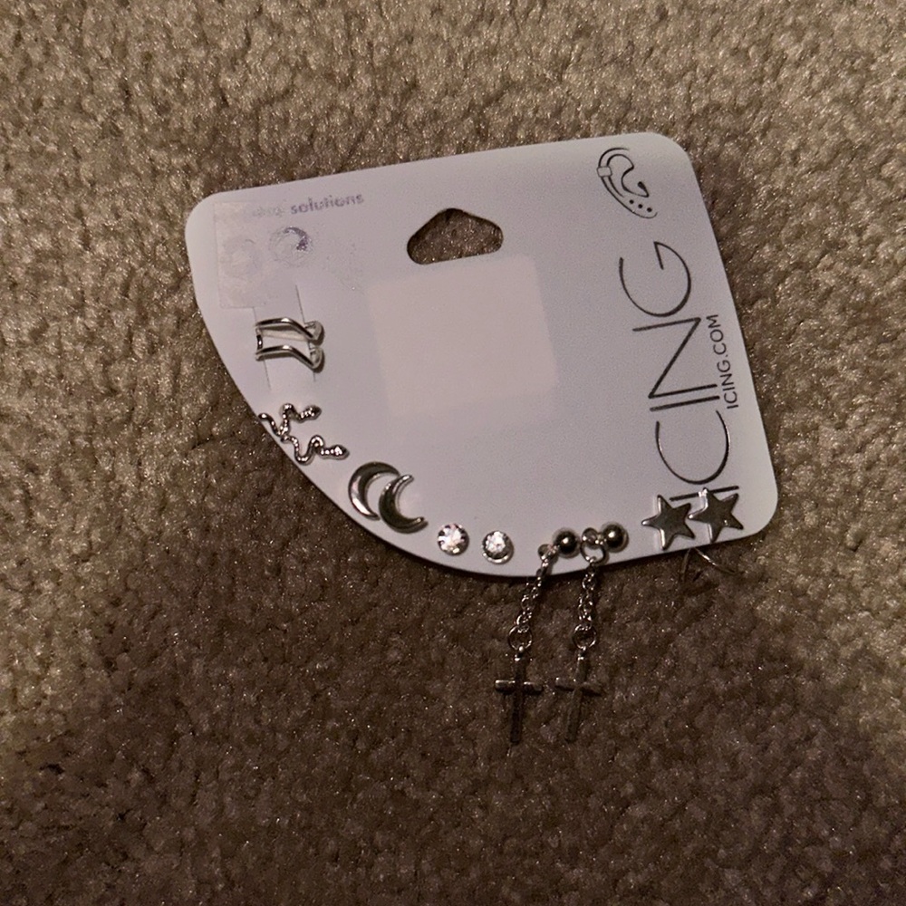 Cute earrings in the brand icing